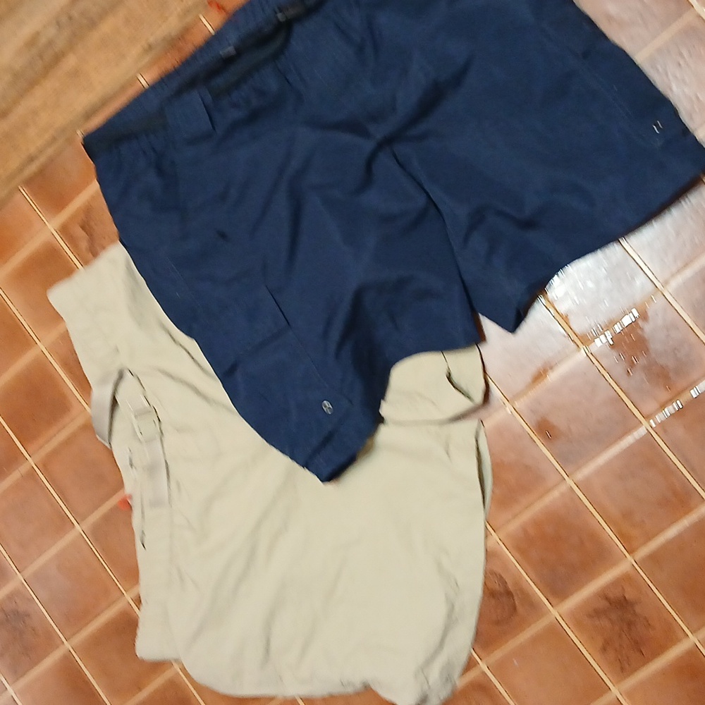Bundle 2 land's end cargo shorts xxl